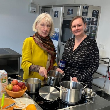 Weihnachtsduft in der Schulküche der HEP/HEPH